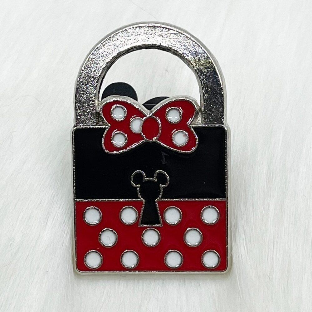 🔮 5/$25 Disney Minnie Mouse Lock Pin‎